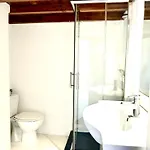 아파트 Fixinginn In Santa Isabel 리스본